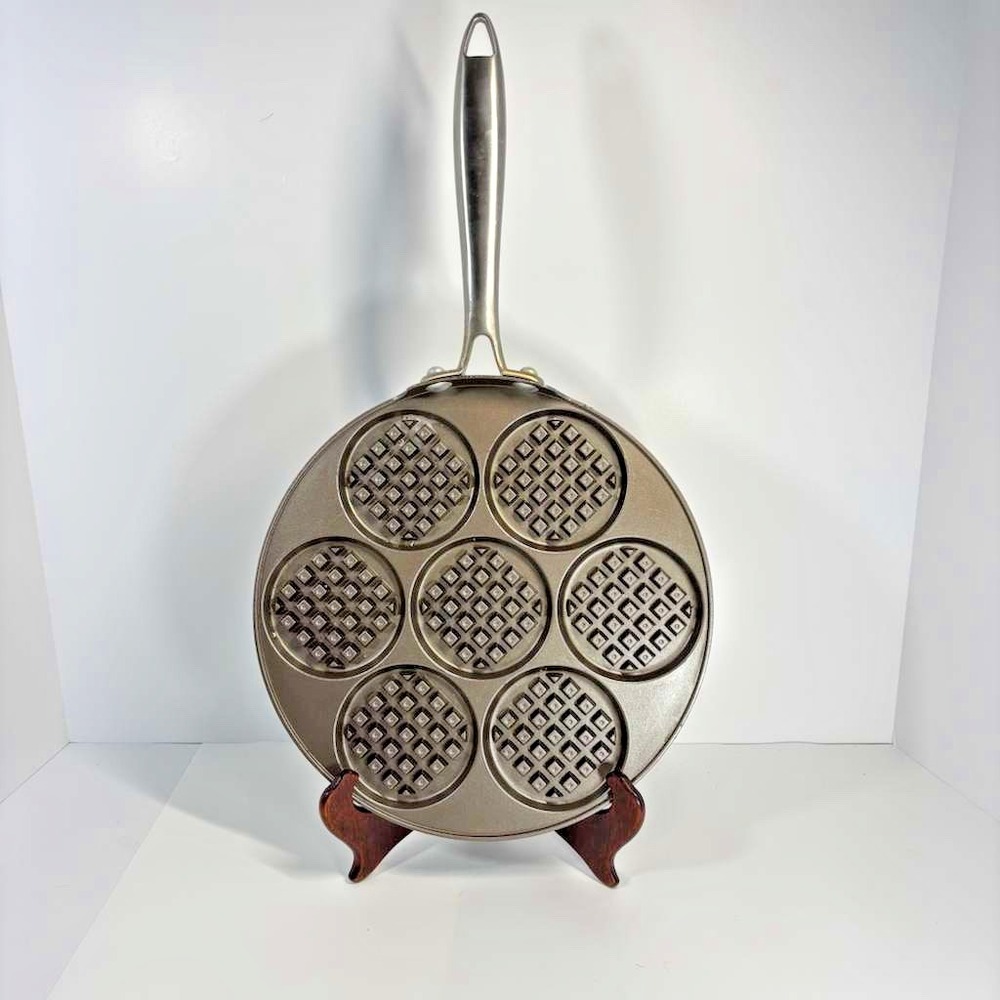 NORDIC WARE Non Stick Silver Dollar Waffle Chaffle Pan‎ Makes 7 Waffles at Once